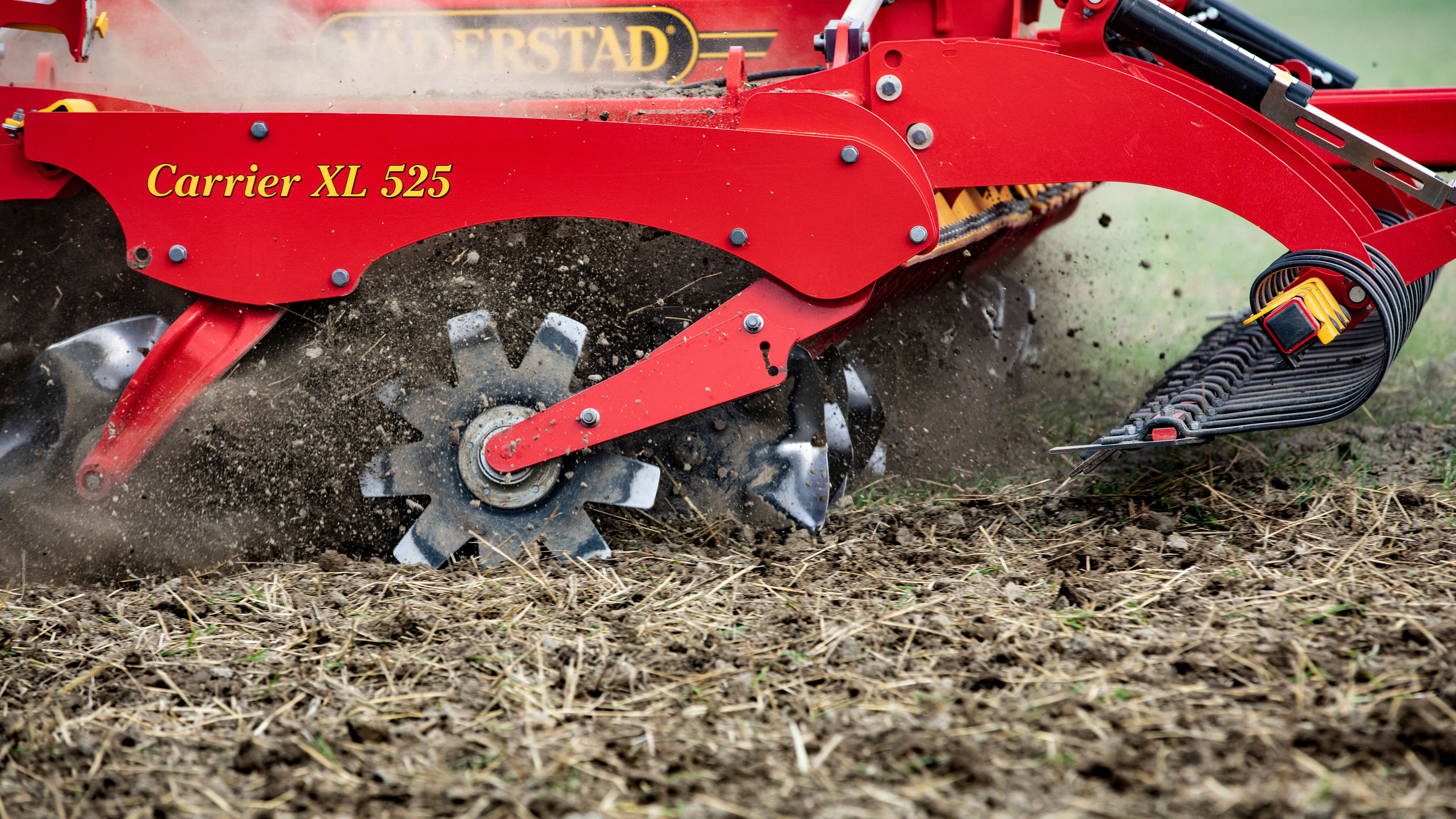 Red Carrier XL on field