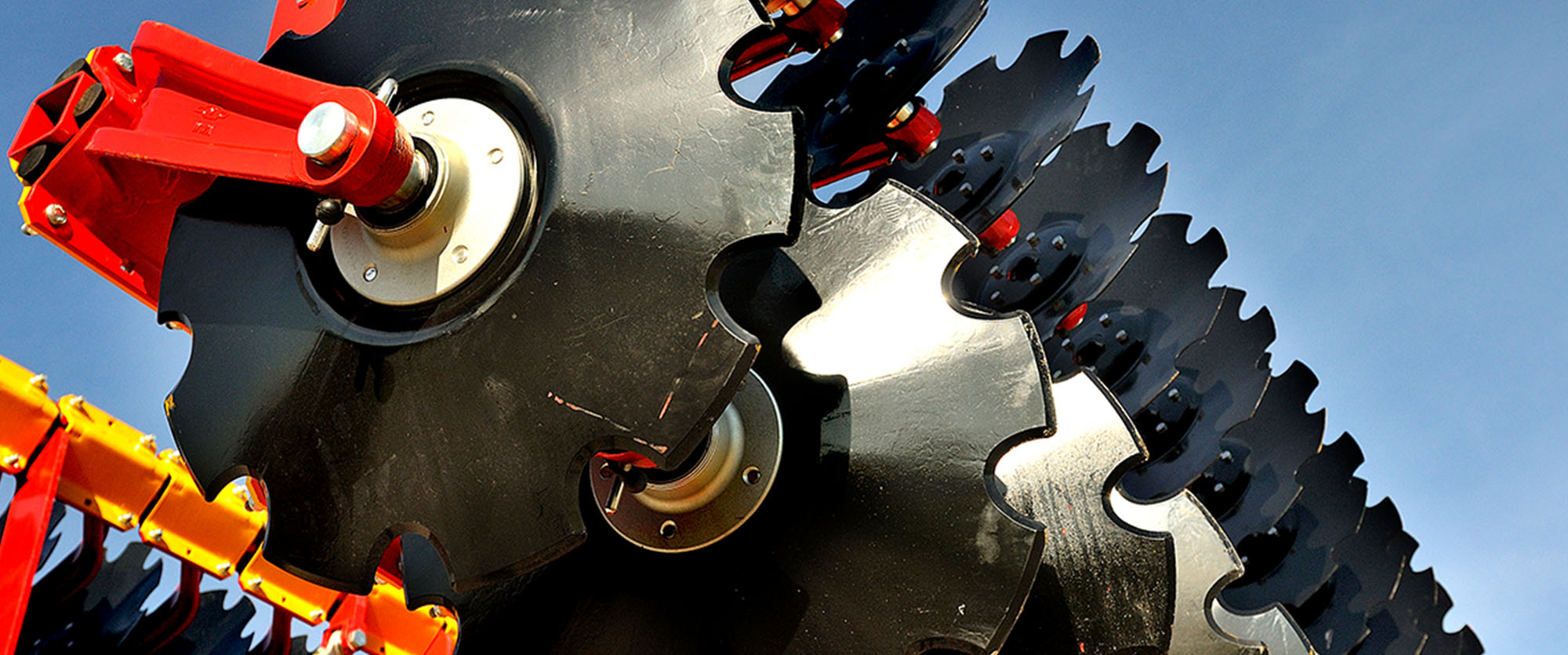 Close-up of Väderstad discs made of V55-steel