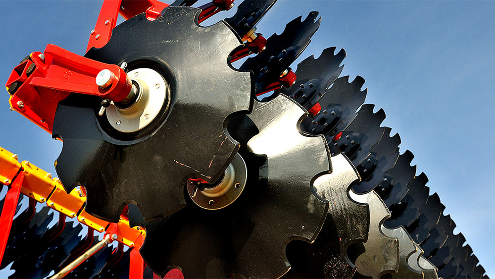 Close-up of Väderstad discs made of V55-steel