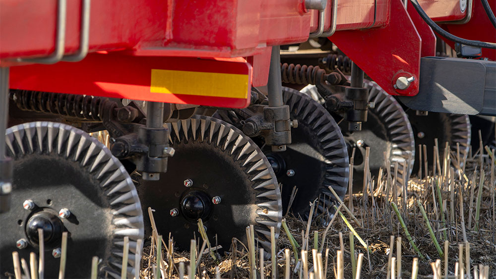 Close-up of the Wil-RIch 357 Inline Ripper coulters