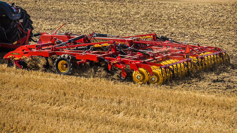 Väderstad TopDown on field