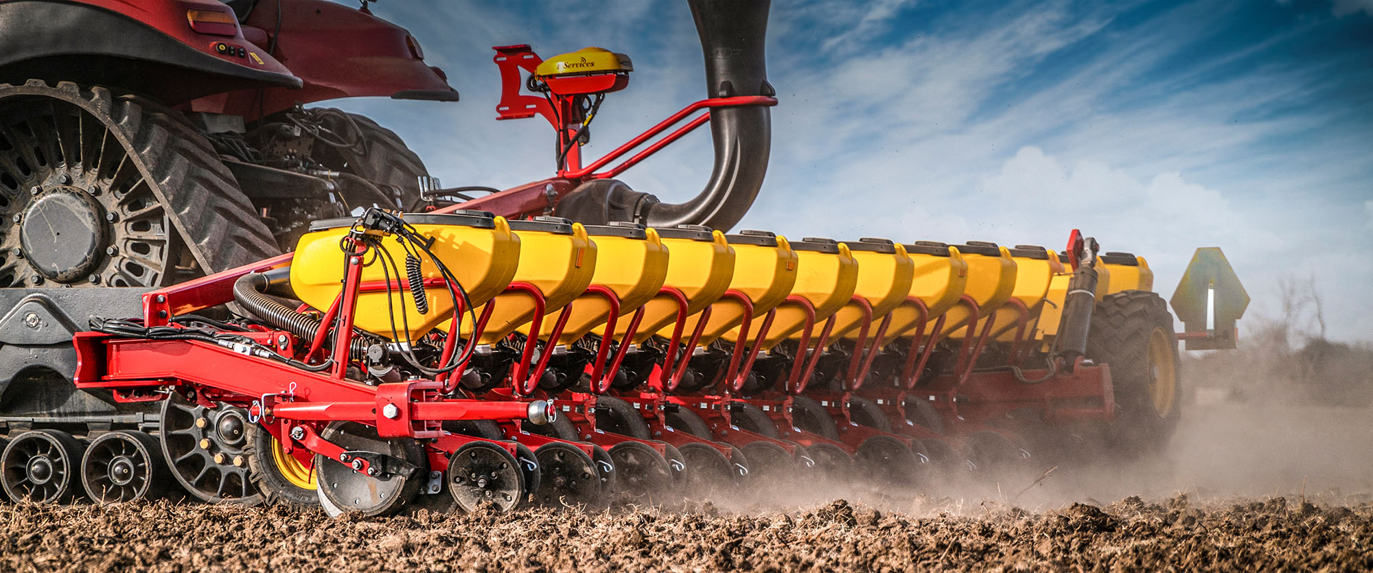 Väderstad Tempo R planter in a field