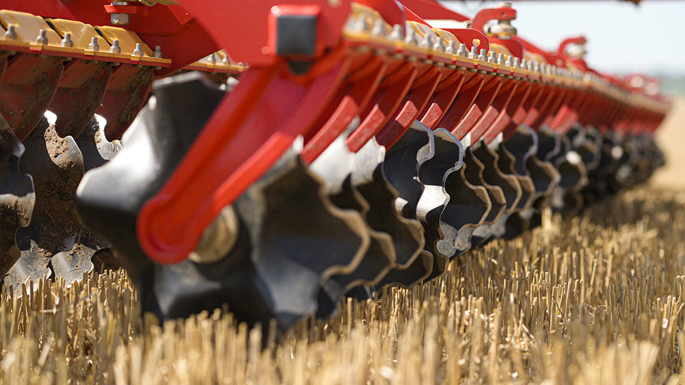 CrossCutter discs mounted on a Seed Hawk 900C seed drill