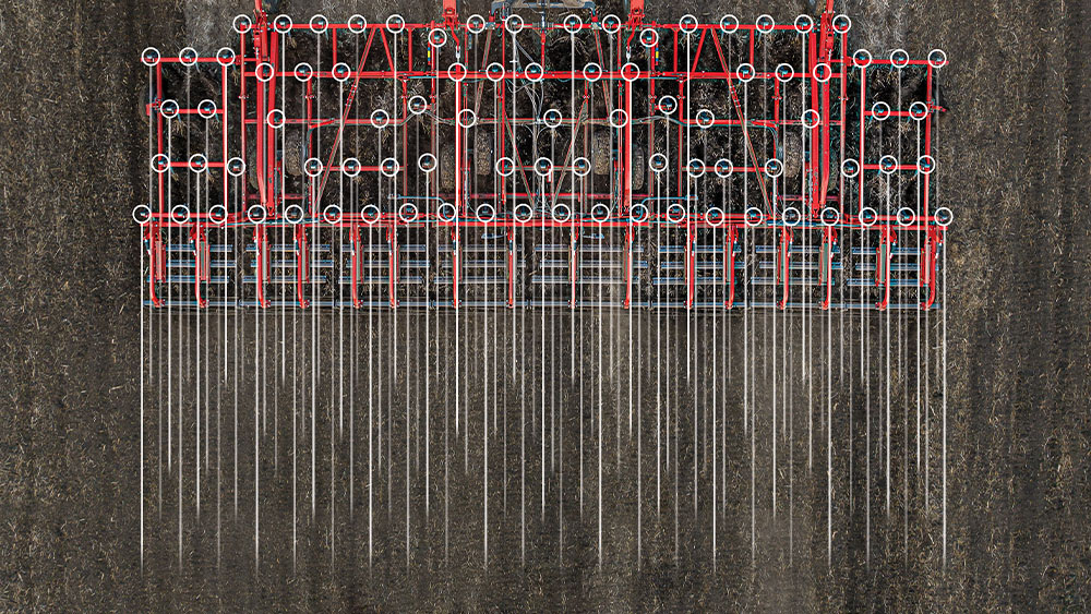 Aerial illustration of the split-the-middle tine pattern from a Wil-Rich XL2 field cultivator