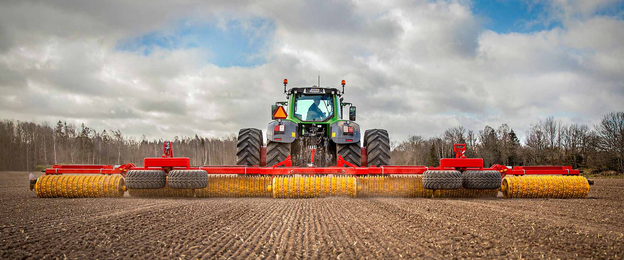 Väderstad Rexius roller in a field