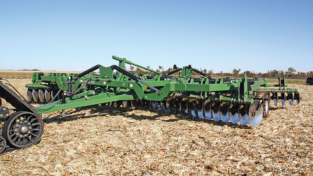 Wishek 862NT tandem disc working the soil