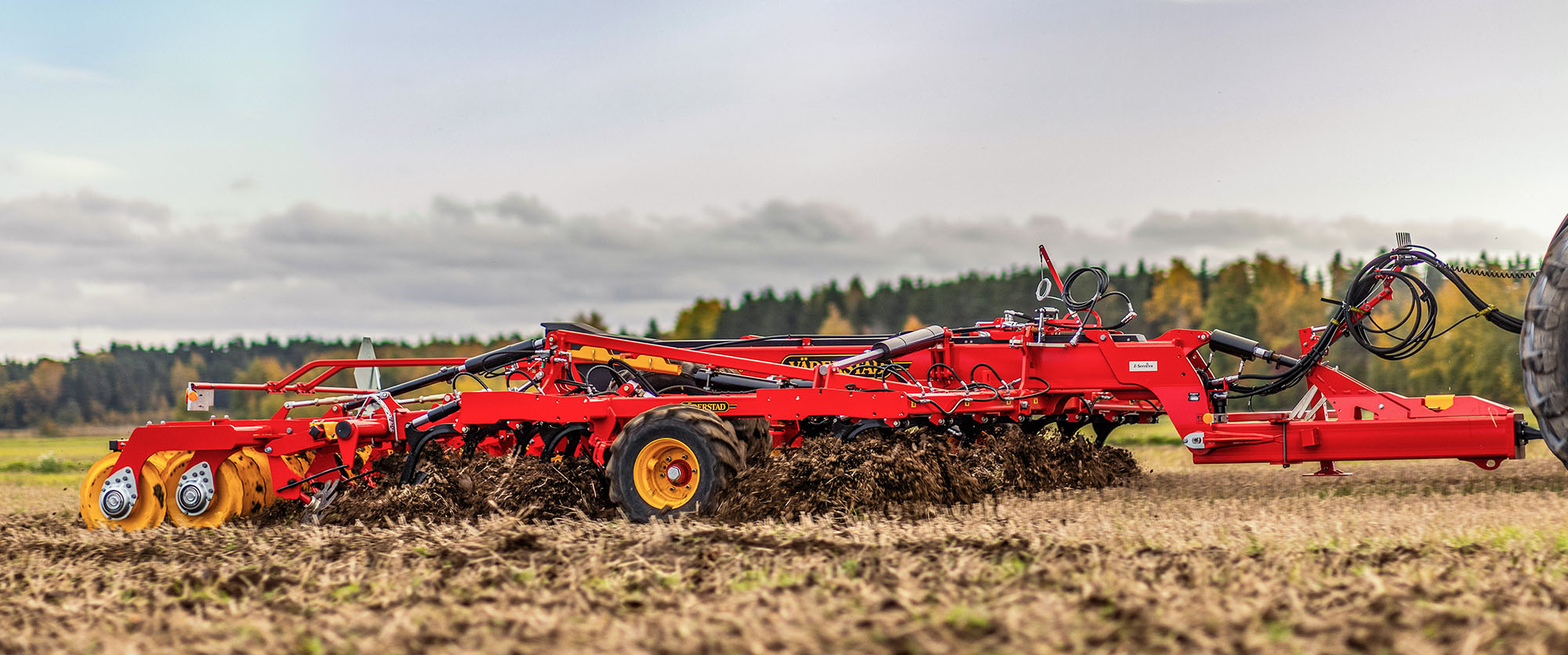 Väderstad Opus tine cultivator in a field